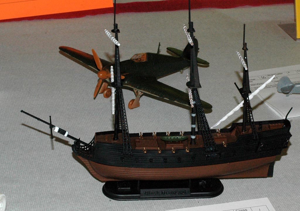 ship_001.jpg