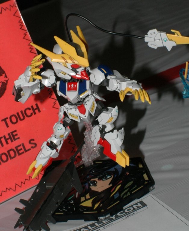 gundvc2428.jpg