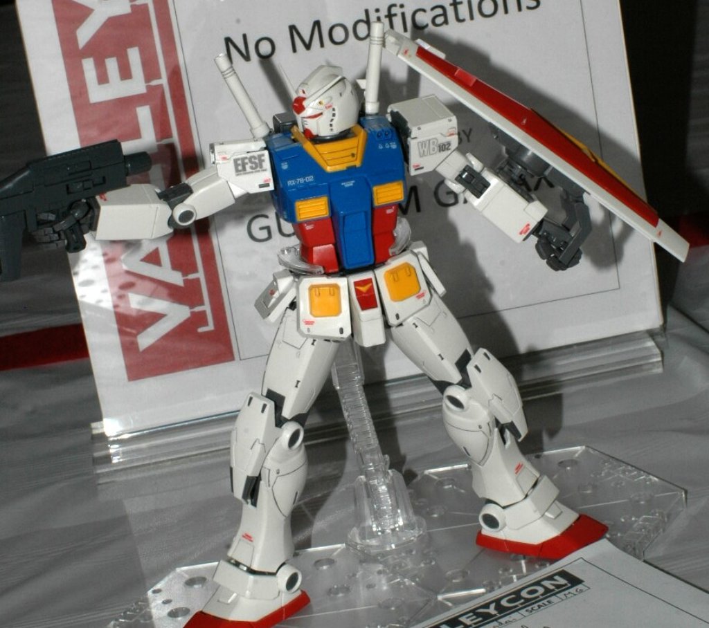 gundvc2430.jpg