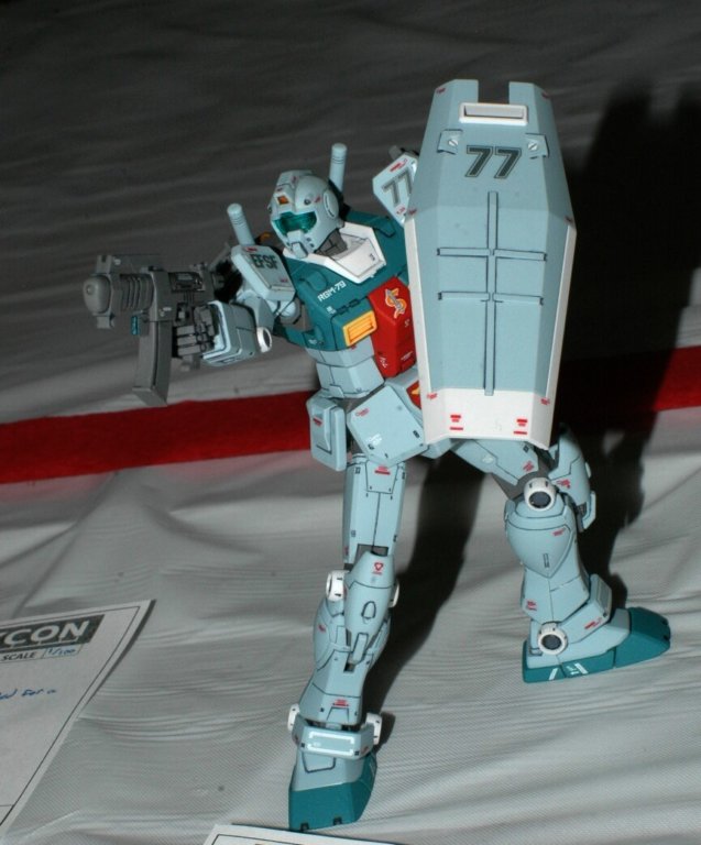 gundvc2436.jpg